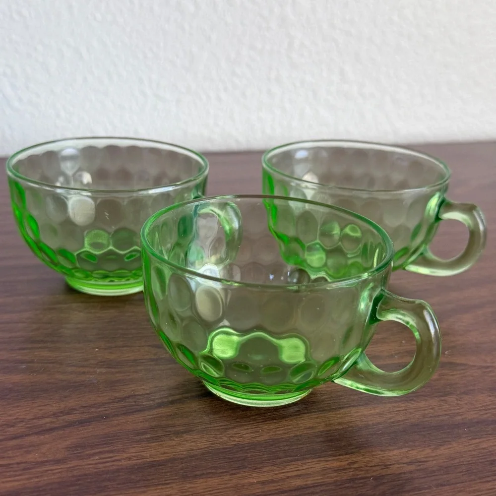 Federal Thumbprint Uranium Coffee Tea Cup Teardrops 1920s Depression 3 pieces